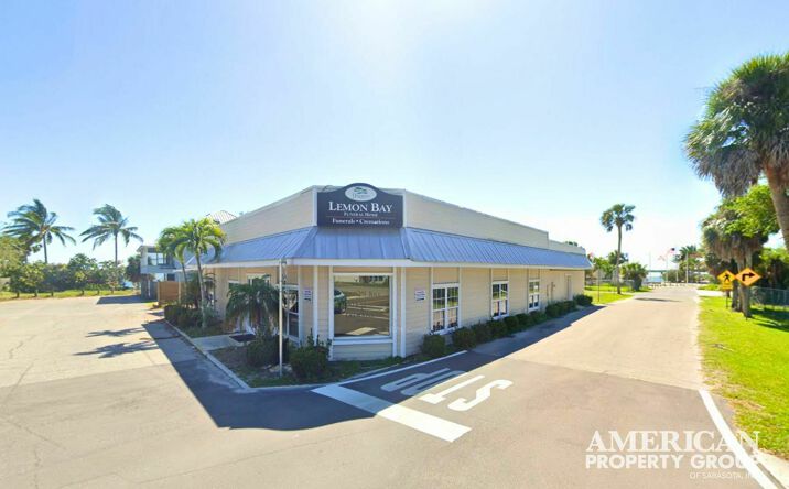 Pictures of Retail property located at 2 Buchans Landing, Englewood, FL 34223 for lease - image #1