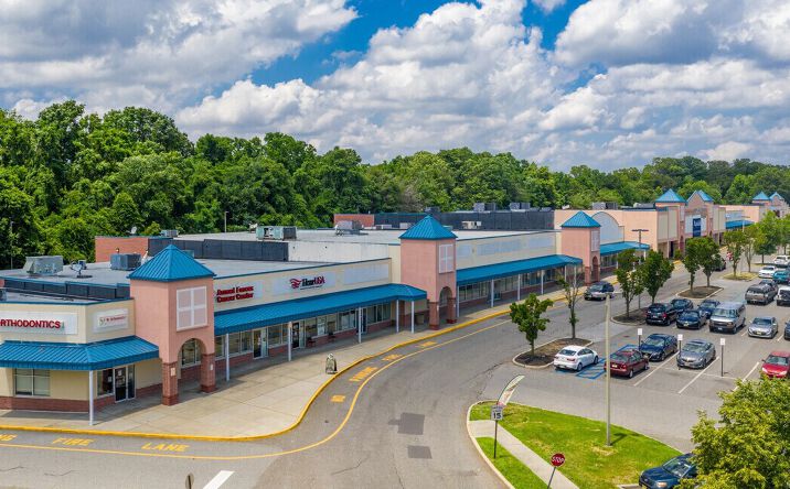 Pictures of Retail property located at 1800 Clements Bridge Rd, Deptford, NJ 08096 for lease - image #1