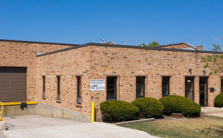 Pictures of Industrial property located at 870-880 Greenleaf Ave, Elk Grove Village, IL 60007 for lease - image #1