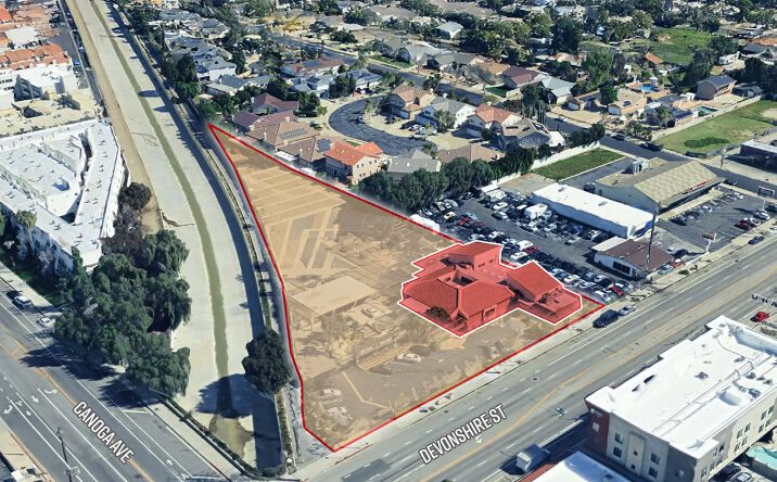 Pictures of Retail, Office property located at 21333 Devonshire St, Chatsworth, CA 91311 for lease - image #1