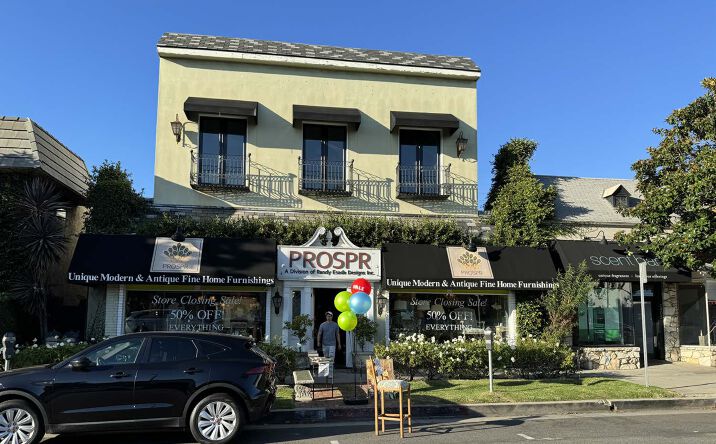 Pictures of Retail property located at 7407 Beverly Blvd, Los Angeles, CA 90036 for lease - image #1