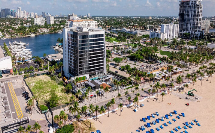 Pictures of Retail, Restaurant property located at 429 S Fort Lauderdale Beach Blvd, Fort Lauderdale, FL 33316 for lease - image #1