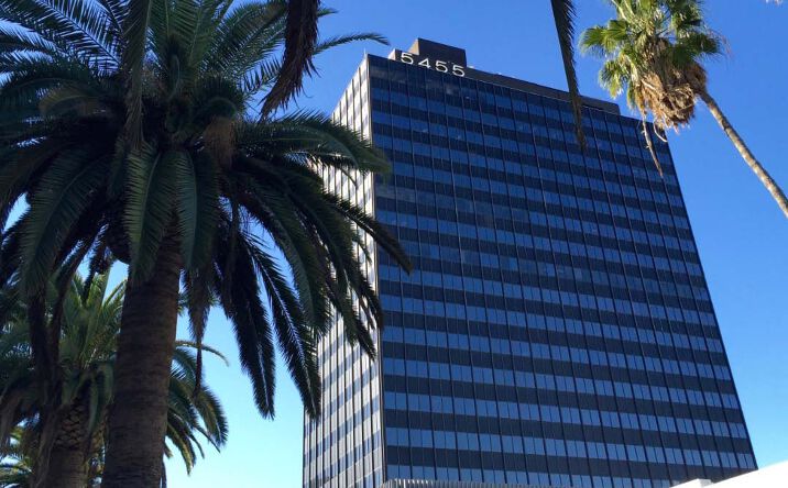 Pictures of Office property located at 5455 Wilshire Blvd, Los Angeles, CA 90036 for lease - image #1