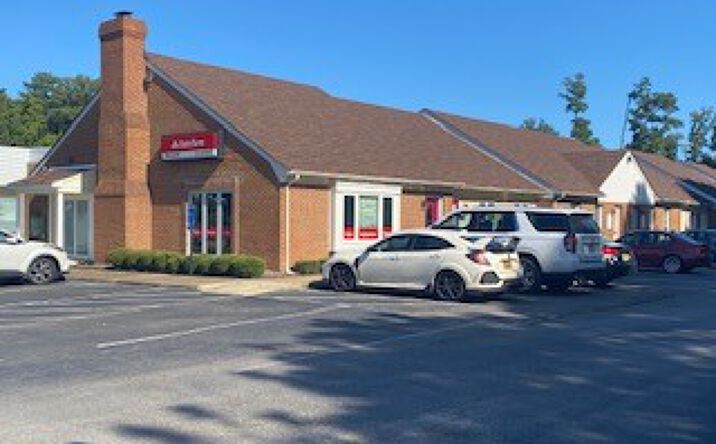 Pictures of Retail, Office property located at 372 S Independence Blvd, Virginia Beach, VA 23452 for lease - image #1