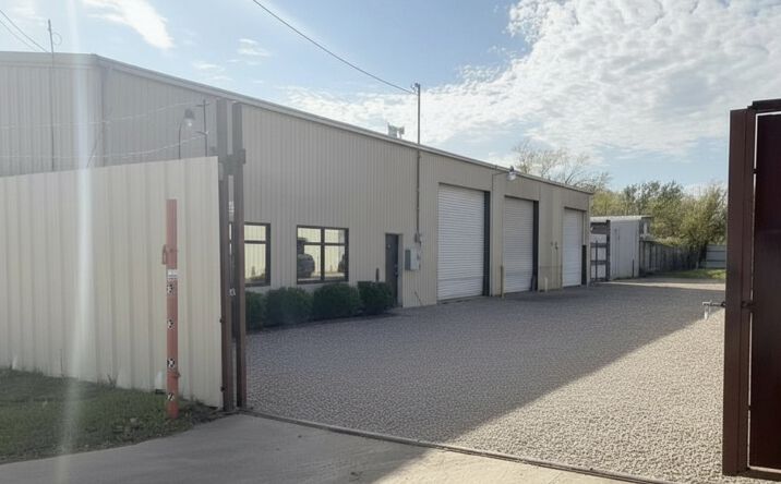 Pictures of Office, Industrial property located at 2307 May St, Dallas, TX 75208 for lease - image #1