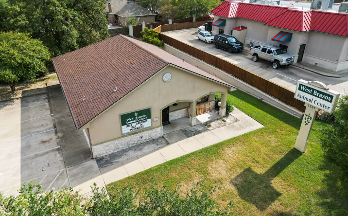 Pictures of Office property located at 1531 W Villa Maria Rd, Bryan, TX 77807 for lease - image #1