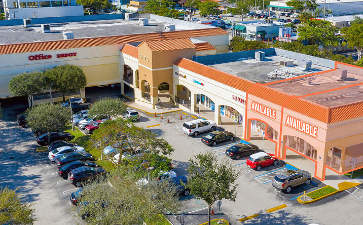 Pictures of Retail property located at 2690 Coral Wy, Miami, FL 33145 for lease - image #1