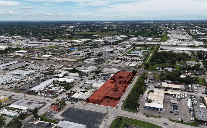 Pictures of Industrial property located at 2765 Fowler St, Fort Myers, FL 33901 for lease - image #1