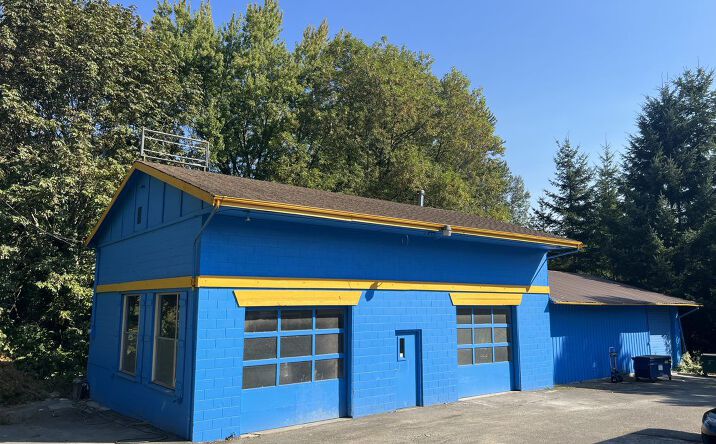 Pictures of Retail, Industrial property located at 17514 Bothell Way NE, Bothell, WA 98011 for lease - image #1