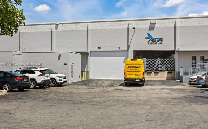 Pictures of Industrial property located at 1700 NW 82nd Ave # 1820, Doral, FL 33126 for lease - image #1