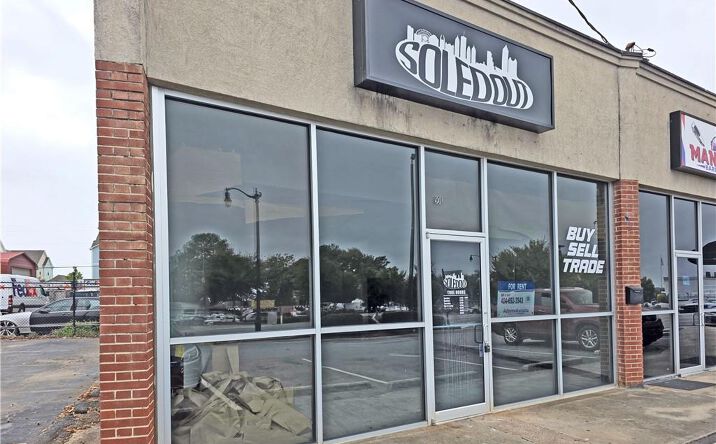 Pictures of Retail, Office property located at 903 Roswell Street NE End Unit, Marietta, GA 30060 for lease - image #1