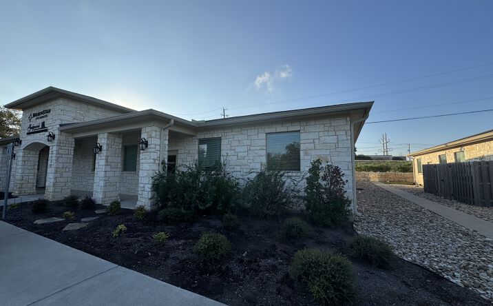 Pictures of Office property located at 15130 Badger Ranch Blvd, Woodway, TX 76712 for lease - image #1