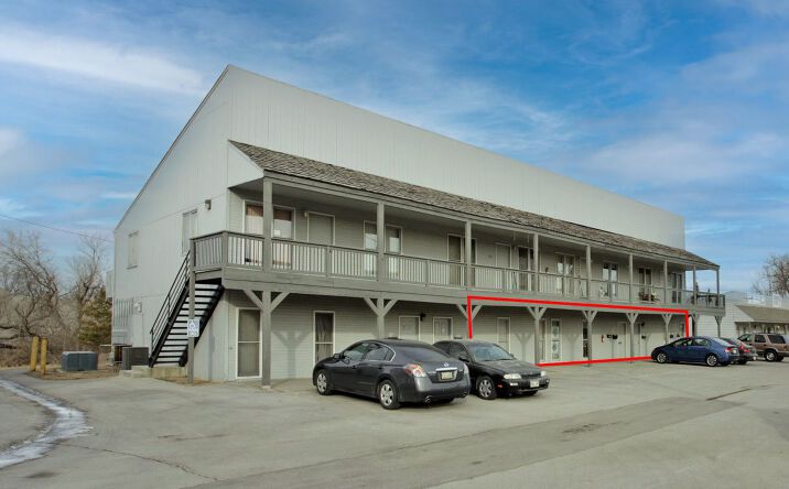 Pictures of Industrial property located at 6004-6008 Wenninghoff Rd, Omaha, NE 68134 for lease - image #1