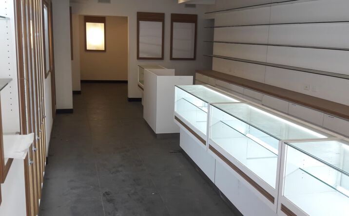 Pictures of Retail, Office, Restaurant property located at 6th Ave, New York, NY 10011 for lease - image #1