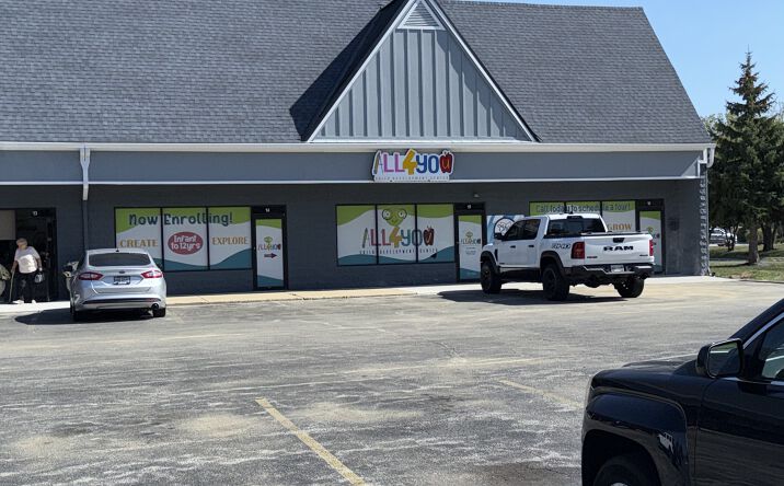 Pictures of Retail property located at 1007 S McCord Rd, Holland, OH 43528 for lease - image #1