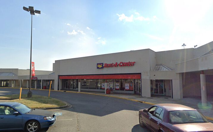 Pictures of Retail, Office, Restaurant property located at 2323 Memorial Ave, Lynchburg, VA 24501 for lease - image #1
