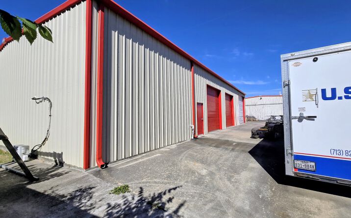Pictures of Office, Industrial property located at 15096 Hwy 6, Rosharon, TX 77583 for lease - image #1