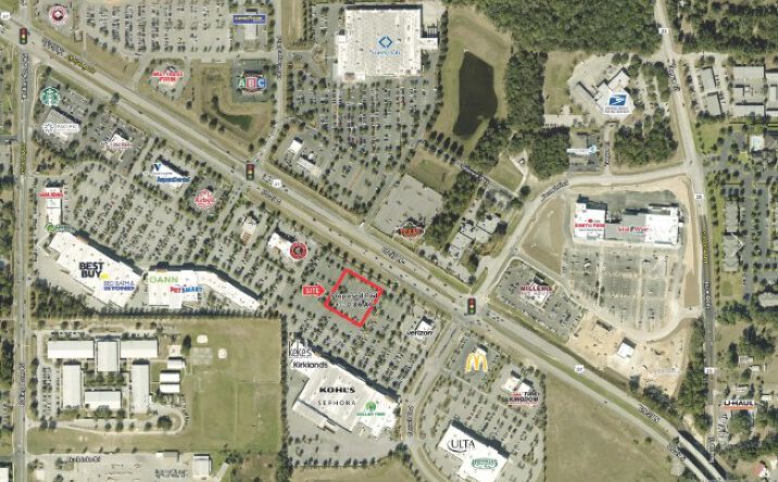 Pictures of Retail property located at 392 US-27, Lady Lake, FL 32159 for lease - image #1