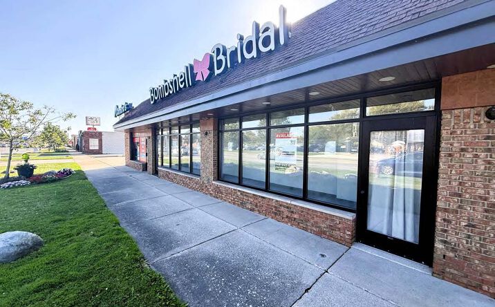 Pictures of Retail, Office, Restaurant property located at 27887 Harper Ave, St. Clair Shores, MI 48081 for lease - image #1