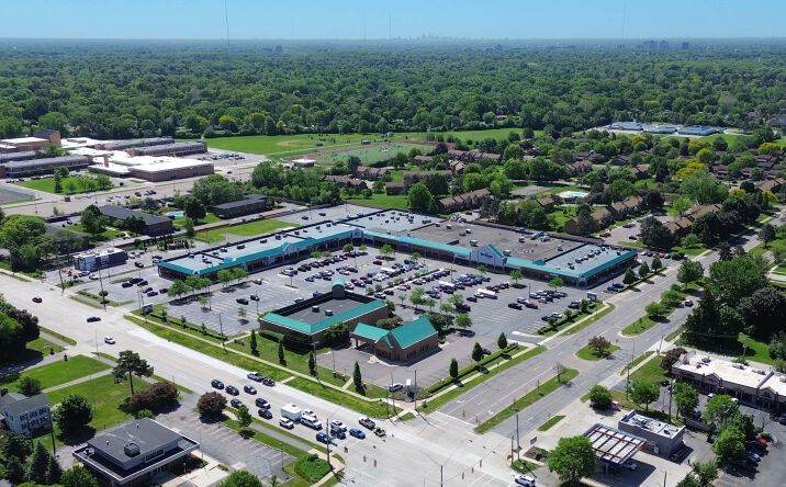 Pictures of Retail, Restaurant property located at 19715-19961 W 12 Mile Road, Southfield, MI 48076 for lease - image #1