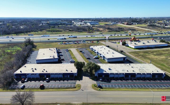 Pictures of Industrial property located at 605 E Palace Pkwy, Grand Prairie, TX 75050 for lease - image #1