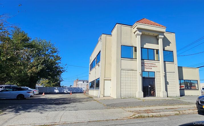Pictures of Office property located at 2410 Hempstead Turnpike 2nd Floor, Hempstead, NY 11554 for lease - image #1