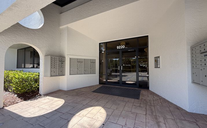 Pictures of Office property located at 9220 Bonita Beach Road Southeast, Bonita Springs, FL 34135 for lease - image #1