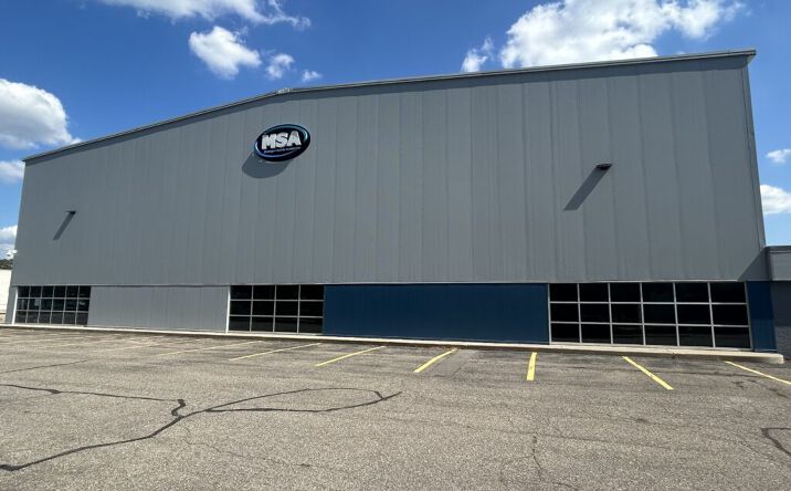 Pictures of Retail, Office property located at 2100 28th St SE, Grand Rapids, MI 49508 for lease - image #1
