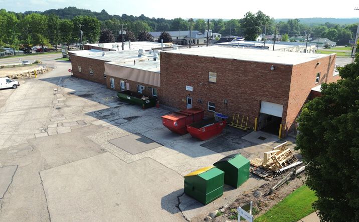 Pictures of Industrial property located at 12381 Kinsman Rd, Newbury Township, OH 44065 for lease - image #1