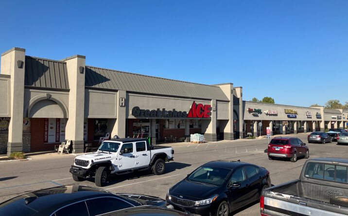 Pictures of Retail property located at 1832 E Main St, Plainfield, IN 46168 for lease - image #1
