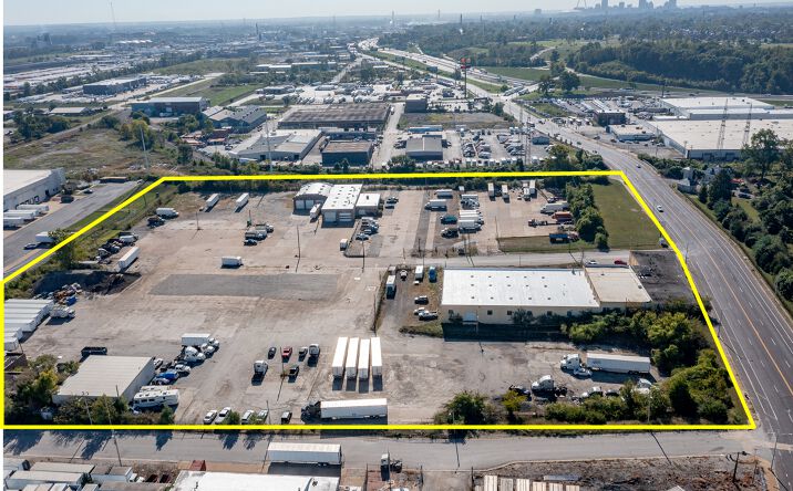 Pictures of Industrial property located at 6400 N Broadway, St. Louis, MO 63147 for lease - image #1