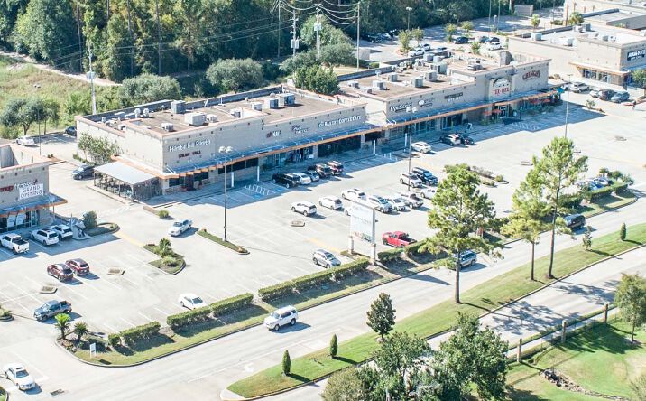 Pictures of Retail property located at 6905 Cypresswood Dr, Spring, TX 77379 for lease - image #1