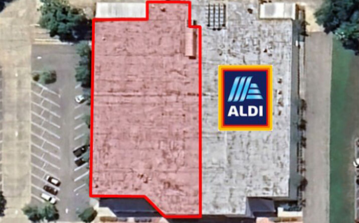 Pictures of Retail property located at 3030 Pontchartrain Dr, Slidell, LA 70458 for lease - image #1