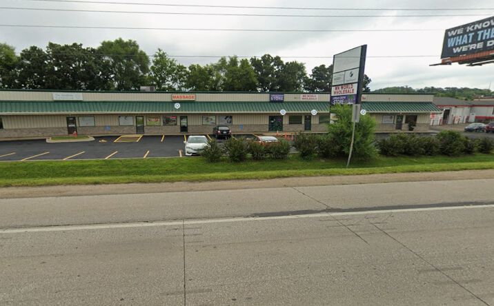 Pictures of Retail, Office property located at 275 37th St NE, Rochester, MN 55906 for lease - image #1