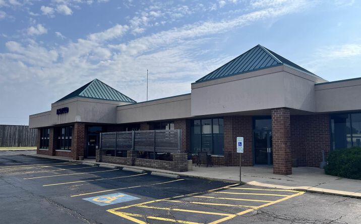 Pictures of Retail property located at 3013 LINDBERGH Boulevard #Suite B, Springfield, IL 62711 for lease - image #1