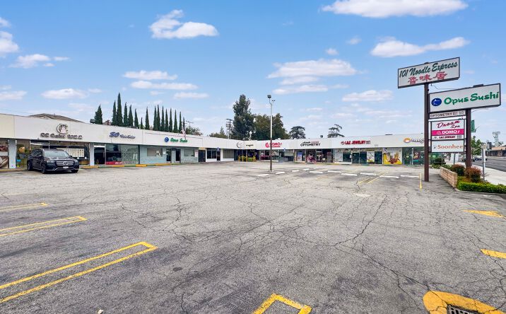 Pictures of Retail property located at 1019 S Baldwin Avenue, Arcadia, CA 91007 for lease - image #1