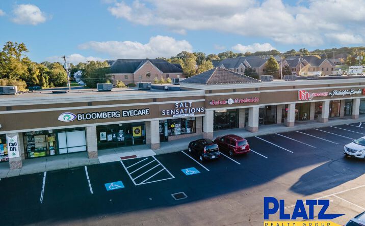 Pictures of Retail property located at 1449 Boardman-Canfield Rd, Youngstown, OH 44512 for lease - image #1