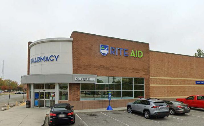 Pictures of Retail property located at 2600 Weir Pl, Chester, VA 23831 for lease - image #1