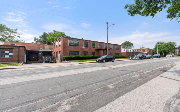 Pictures of Office, Industrial, Land property located at 3622 Greenwood Blvd, Maplewood, MO 63143 for lease - image #1