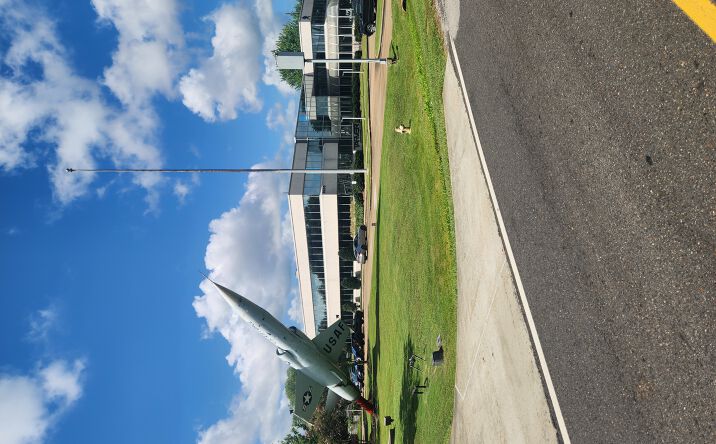 Pictures of Office property located at 2230 S MacArthur Dr, Alexandria, LA 71301 for lease - image #1