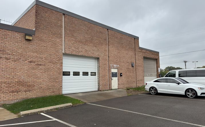 Pictures of Industrial property located at 4444 W 76th St, Edina, MN 55435 for lease - image #1