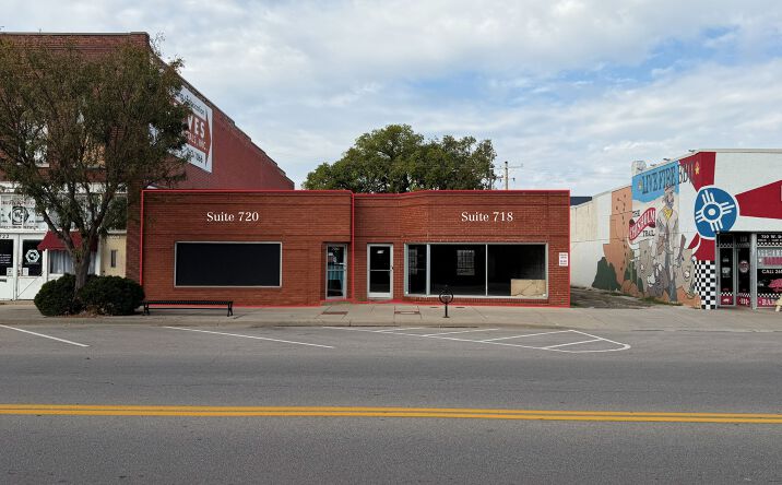 Pictures of Retail, Office, Restaurant property located at 718 W Douglas Ave, Wichita, KS 67203 for lease - image #1