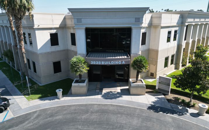 Pictures of Office property located at 3838 San Dimas St, Bakersfield, CA 93301 for lease - image #1