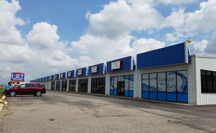 Pictures of Retail, Industrial property located at 6661 Canyon Dr, Amarillo, TX 79110 for lease - image #1