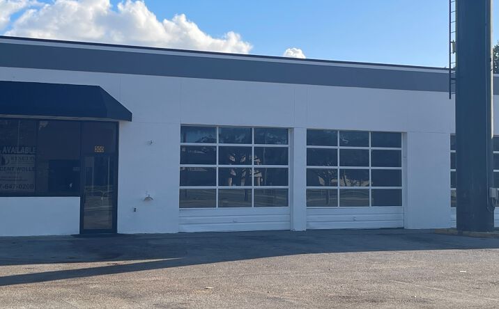 Pictures of Retail property located at 300 W State Rd 434, Longwood, FL 32750 for lease - image #1