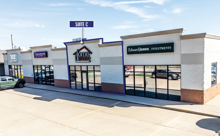 Pictures of Retail property located at 1820 Main St, Cedar Falls, IA 50613 for lease - image #1