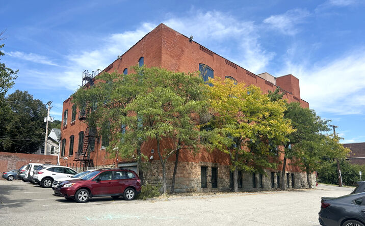 Pictures of Office property located at 5231 Penn Ave, Pittsburgh, PA 15224 for lease - image #1