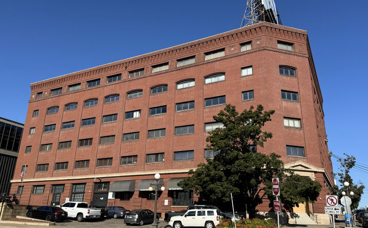 Pictures of Office property located at 287 6th St E, Saint Paul, MN 55101 for lease - image #1
