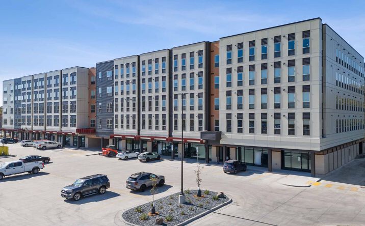 Pictures of Retail, Office, Restaurant property located at 1621 S University Dr, Fargo, ND 58103 for lease - image #1