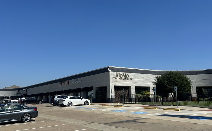 Pictures of Retail, Restaurant property located at 8989 Forest Ln, Dallas, TX 75243 for lease - image #1